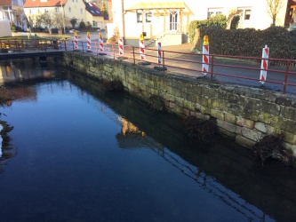flussmauer.jpg