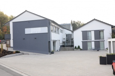 Neubau